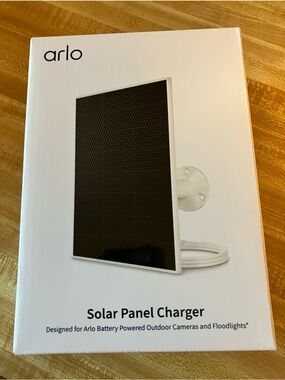 🌸Arlo Solar Panel Charger